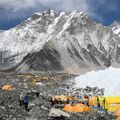 Everest..La plus haute décharge à ciel ouvert  sous le toit du monde !..