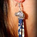 Du biais liberty bleu ... des éléphants ... des boucles d'oreille originales !
