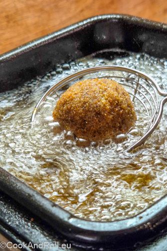 Arancini frits au risotto poireaux et miso