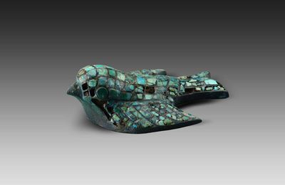 Copper lnlaid Turquoise Swallow Buckle, Shang Dynasty (BC1200-BC1046)