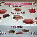 Urne rectangle Blanc-Marron-Fushia "Macarons"