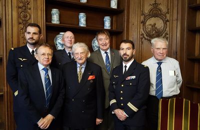 COMMEMORATION ANNUELLE DES GROUPES LOURDS AUX INVALIDES