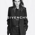 Julia Roberts – une femme masculine – pour Givenchy