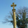 Croix de pierre à Manent-Montané.