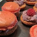 Macarons à la framboise et hibiscus