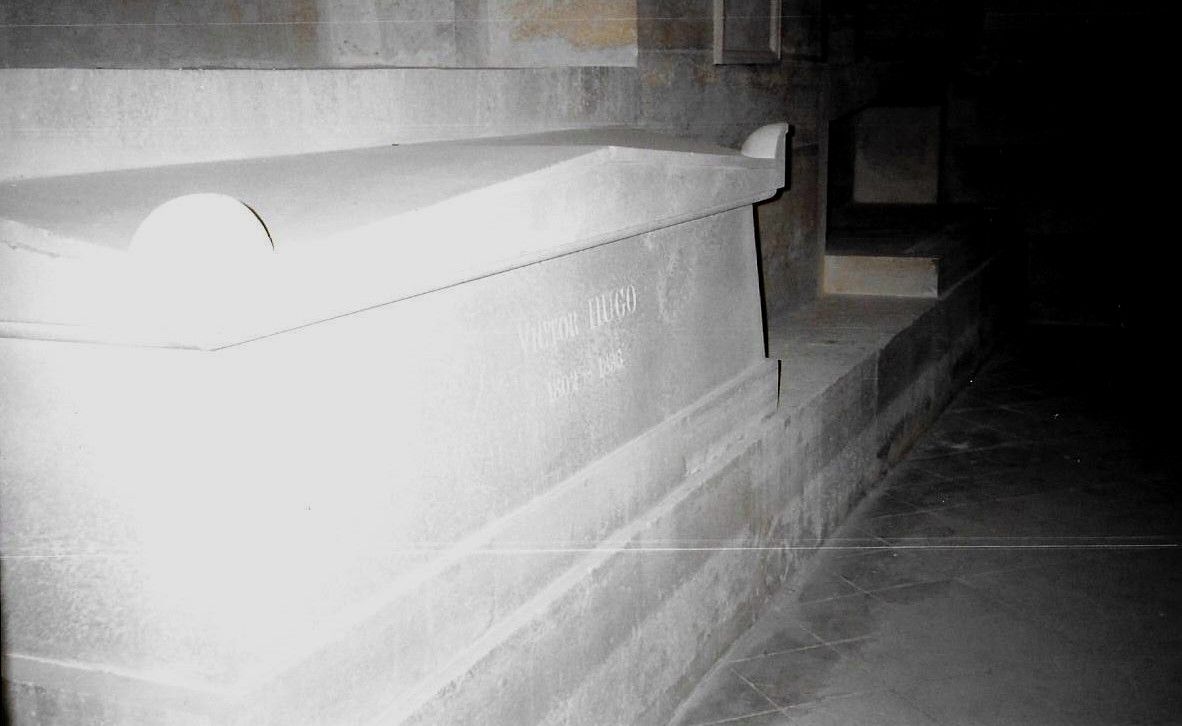 Paris, le Panthéon, tombeau de Victor Hugo (75)