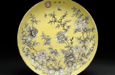 An unusual Dayazhai grisaille and pink enamel-decorated yellow-ground dish, Guangxu period (1875-1908)