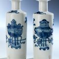 Pair of small blue and white porcelain bottle vases, China, Qing dynasty, Kangxi period, 1662 - 1722