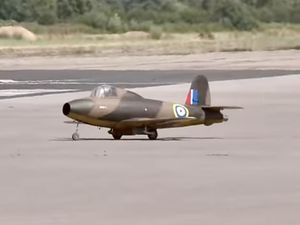 Le Gloster 28/39, un des premiers jet anglais.