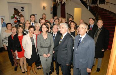 Photo présentation liste "Montbéliard Renouveau " conduite par Marie-Noëlle BIGUINET 