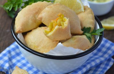 Empanadas express à l'indienne {poireaux & carottes au curry} #vegan