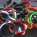 CONTEXTE DE LA PRODUCTION DES BRACELETS PAR