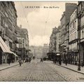 Rue de Paris, entre le Dé d'Argent et le Grand Bazar