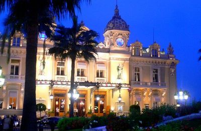 Côte d'Azur , Monaco au crépuscule