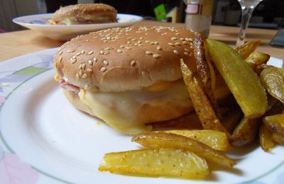 Hamburger aux trois fromages, potatoes au cumin