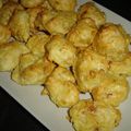 Des petites gougères aux lardons et à l'emmental