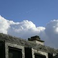 Délire Nawakitique - un toit, un nuage, un avion (et en ghost, un pigeon)