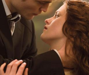 Nouvelle/ancienne photo d'Edward et Bella dans Twilight