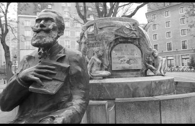 Bruxelles : Charles Buls statue / la statue de Charles Buls