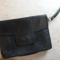 S1315 : Pochette cuir noir 70's