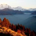 Ghorepani (2855 m) - Poon hill (3200 m) - Chhomrong (2210 m) : 18 km - 9 h