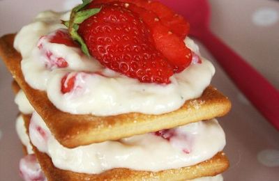 Feuilleté de riz au lait à la fraise et spécial fête des mères dans les tons roses