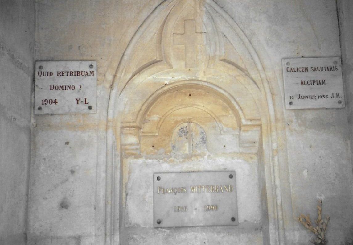 Jarnac, tombe de François Mitterrand (16)