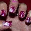 Nail art fleuri rose(s)