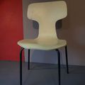La chaise enfant vintage 3103 de Arne Jacobsen fifties... Une chaise superbe et intemporelle !