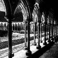 le cloître du Mont-Saint-Michel revu et corrigé...