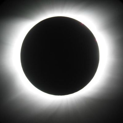 Éclipse Lunaire - Lundi 8 Septembre 2025 en Calédonie - Symbolisme et énergétique du phénomène de l'Éclipse