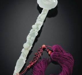A White Jade 'Chrysanthemum' Ruyi Sceptre. Qing Dynasty, 18th Century - Sotheby's