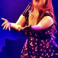 SARAH SCHWAB : ELLE N’IMITE PAS, ELLE INCARNE.