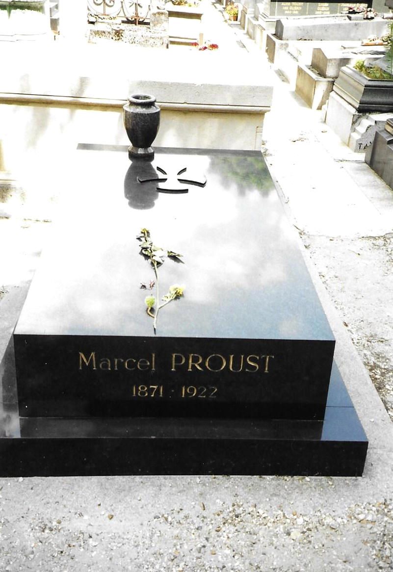 Paris cimetière du Père Lachaise, tombe de Marcel Proust (75)