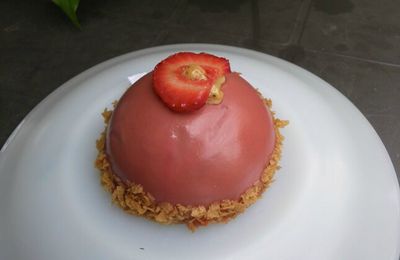 Dôme fraise & praliné