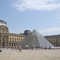 Musée du Louvre - Cour Napoléon
