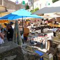 Place du marché gourmand.