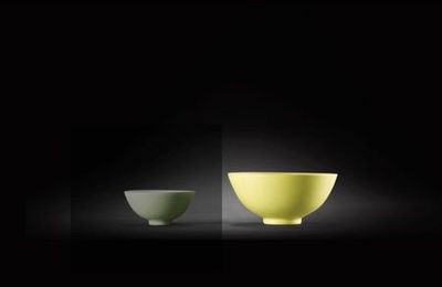 Bol en porcelaine monochrome jaune. Chine, dynastie Qing, marque et periode Yongzheng