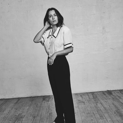 Marie Espinosa séduit les romantiques avec La Fille de l'Absolu