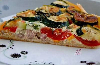 tarte aux courgettes , tomates et thon.