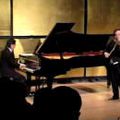 Duel piano contre violon