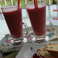 Smoothie banane - framboises et biscotti au citron, sans gluten et sans lactose