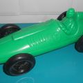 VOITURE DE COURSE VERTE TYPE F1 MARQUE INCONNUE