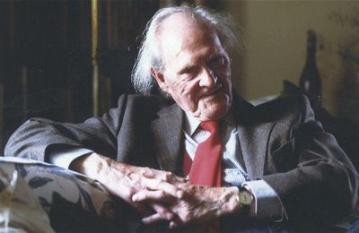 Ronald Stuart Thomas (1913 – 2000) : Un paysan / A Peasant