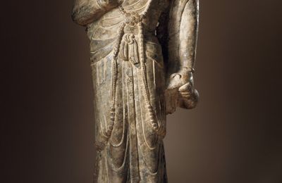 Probably Avalokitésvara (Guanyin), the Bodhisattva of Compassion, Middle Tang dynasty, about 700-800