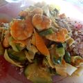 Poêlée de légumes, crevettes et quinoa 