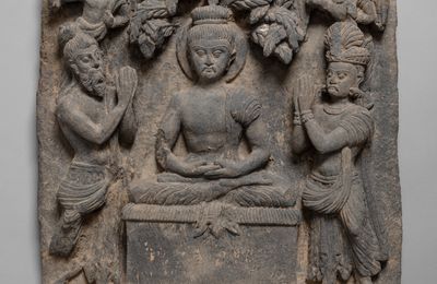 Buddha Worshipped by the Gods Indra and Brahma, Kushan period, Gandhara 