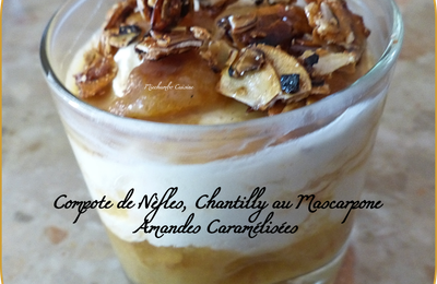 Verrines à la compote de nèfles, chantilly au mascarpone