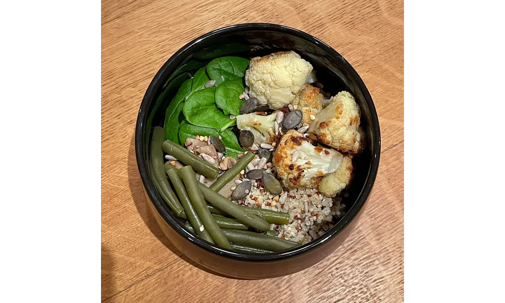 Bowl végétarien (quinoa & légumes)