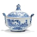 Soupière en porcelaine décorée en bleu sous couverte, Chine, Epoque Qianlong (1736 - 1795)